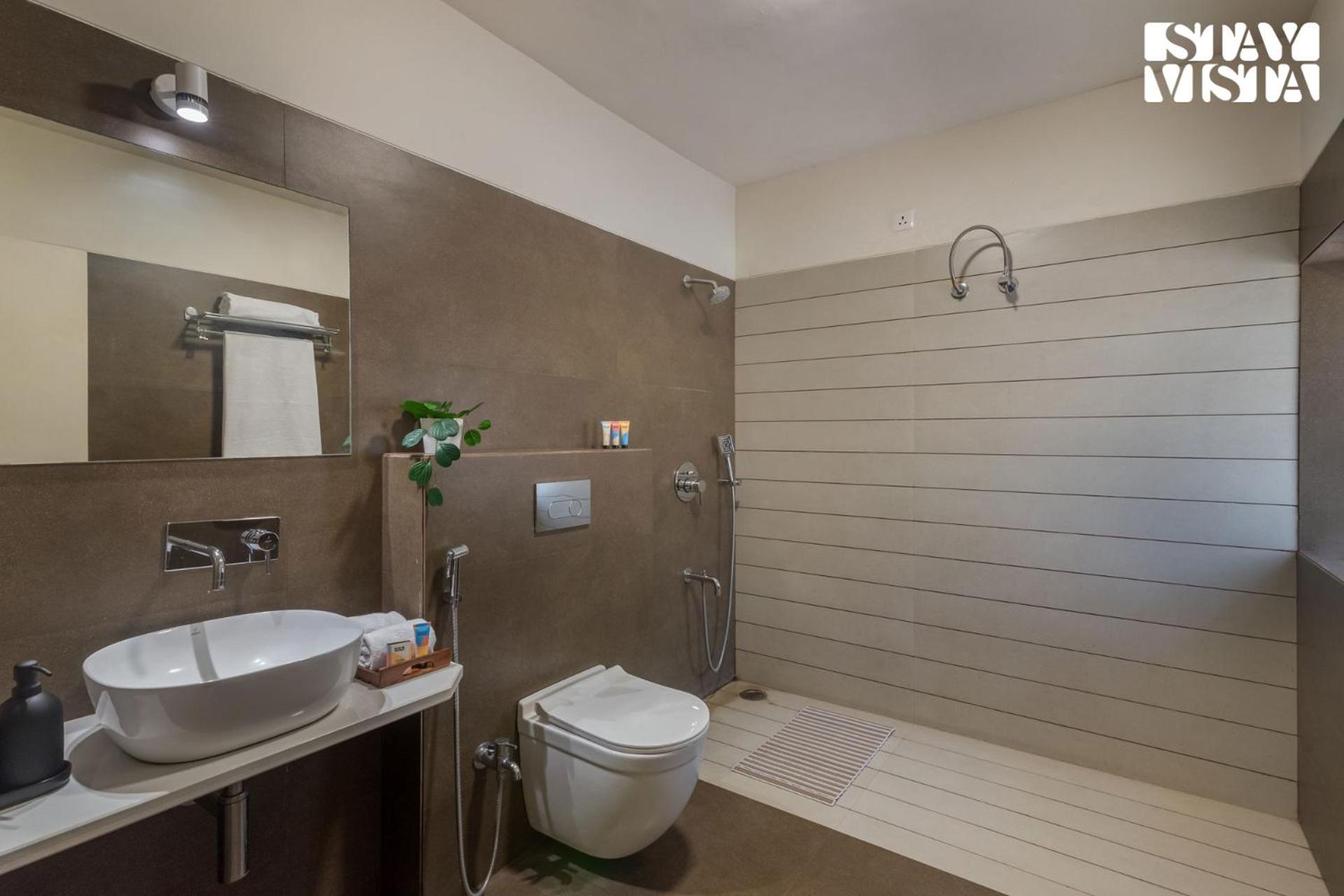 Stayvista'S Silver Grove - Serene Haven With Expansive Lawn & Terrace Nashik Exterior photo