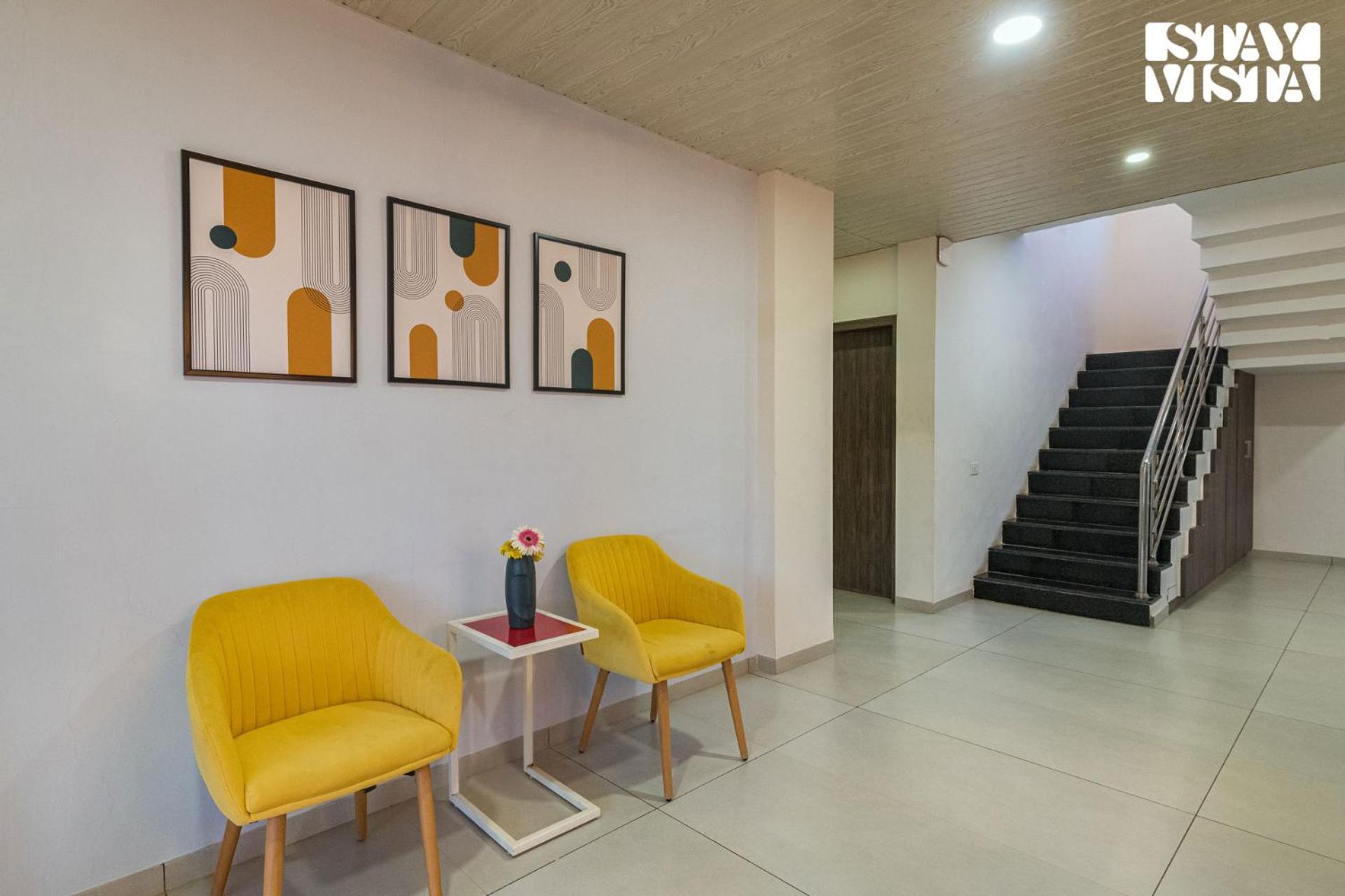 Stayvista'S Silver Grove - Serene Haven With Expansive Lawn & Terrace Nashik Exterior photo