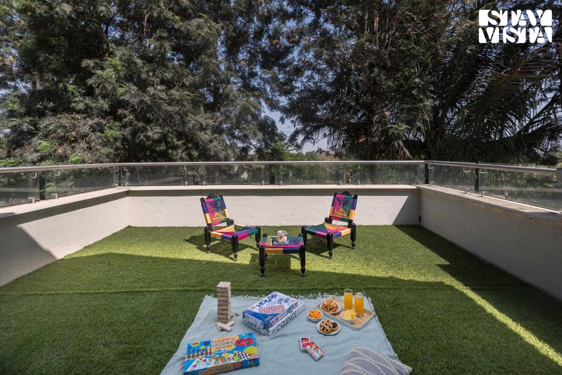 Stayvista'S Silver Grove - Serene Haven With Expansive Lawn & Terrace Nashik Exterior photo